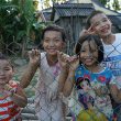 Niños jugando en Vietnam