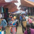 Mercado local en Sapa